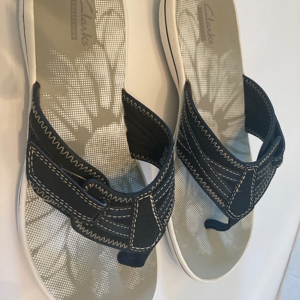 Clarks Brinkly Black Sandles Womens Size 7 New